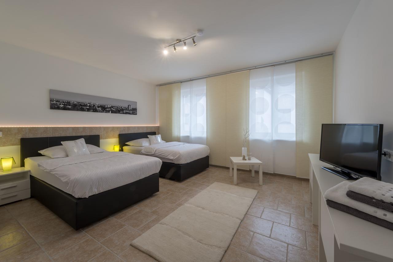 Wn Rooms Vídeňské Nové Město Exteriér fotografie